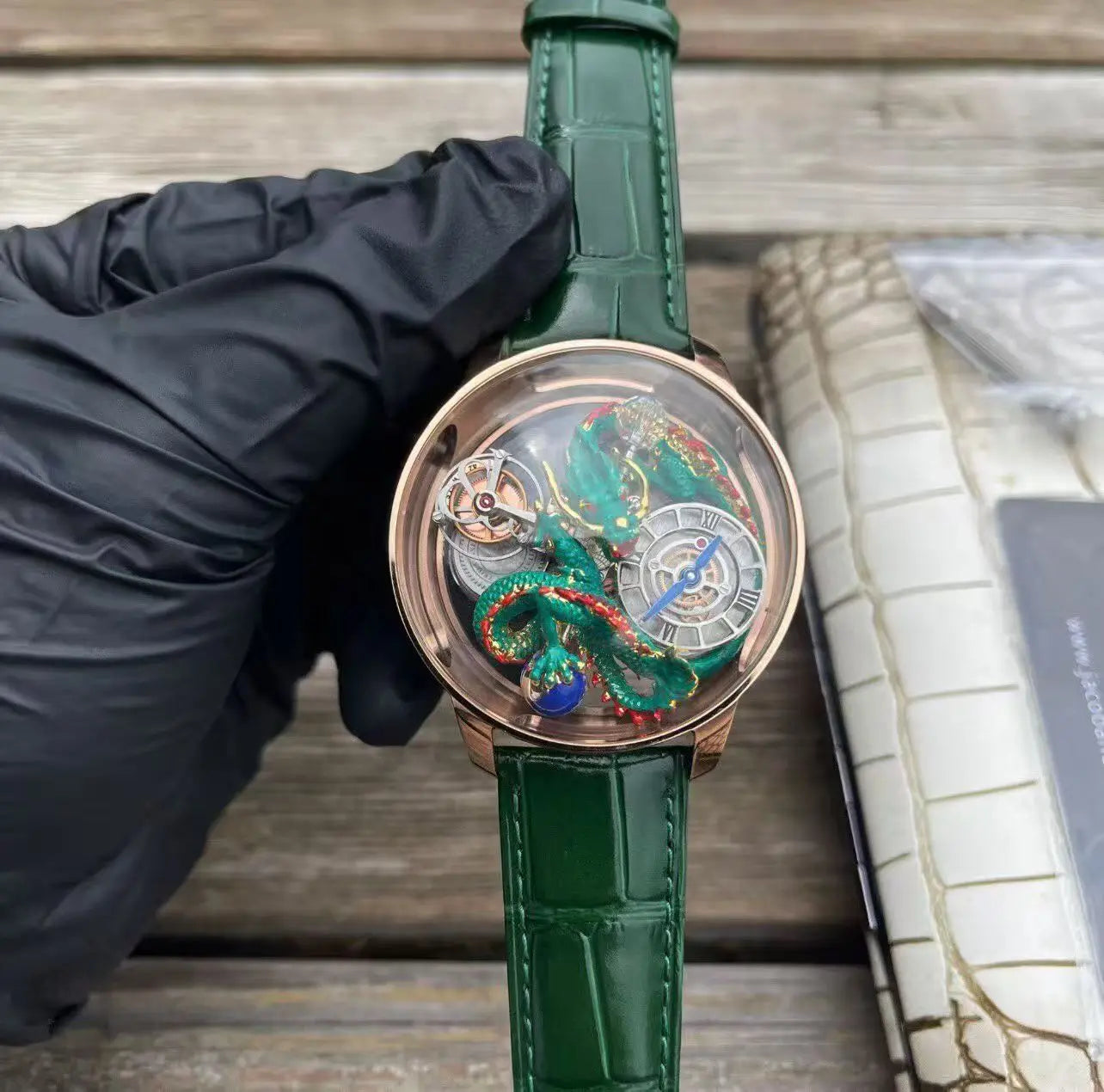 J&Co Astronimia dragon reloj hombre 1831