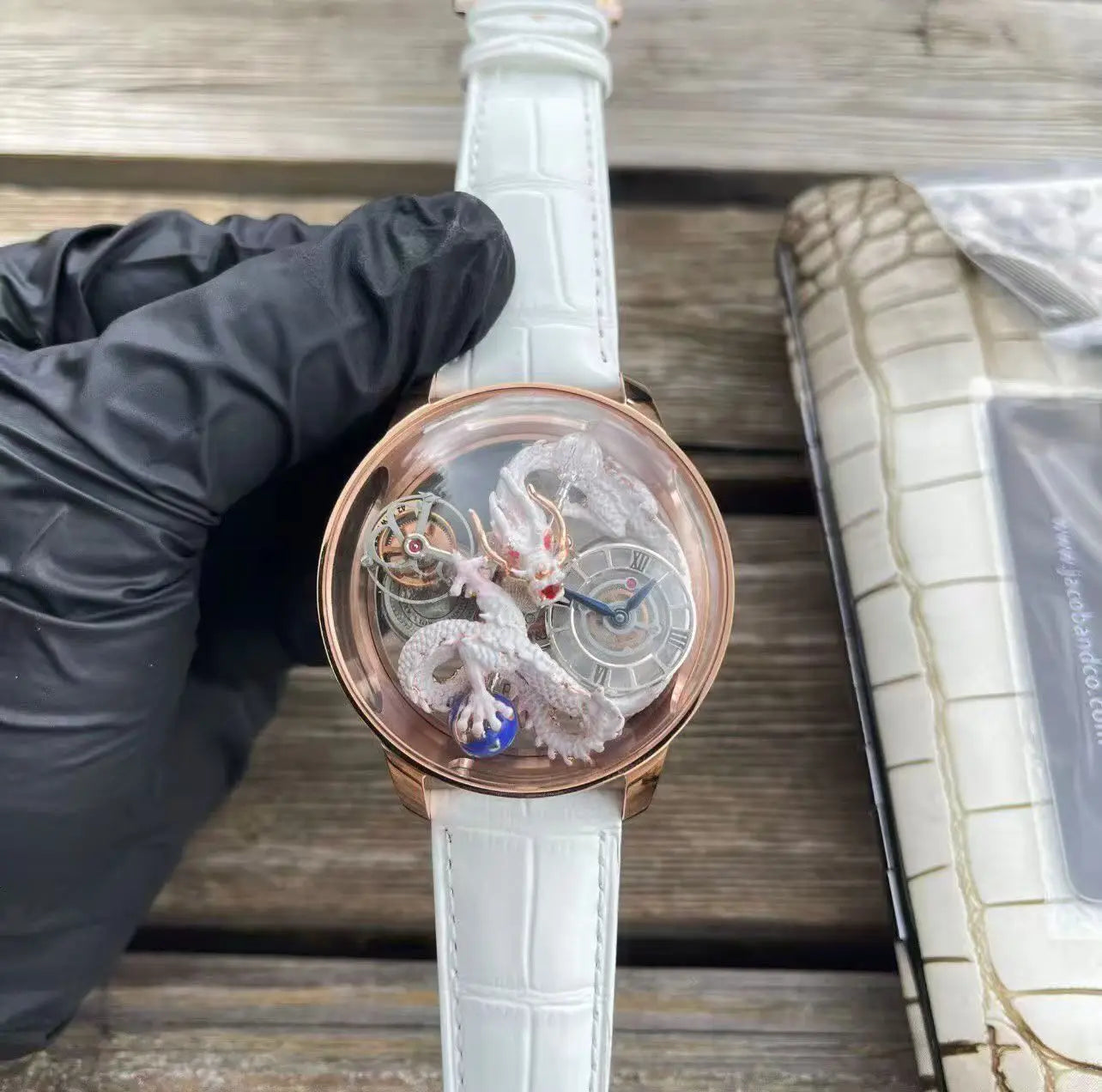 J&Co Astronimia dragon reloj hombre 1831